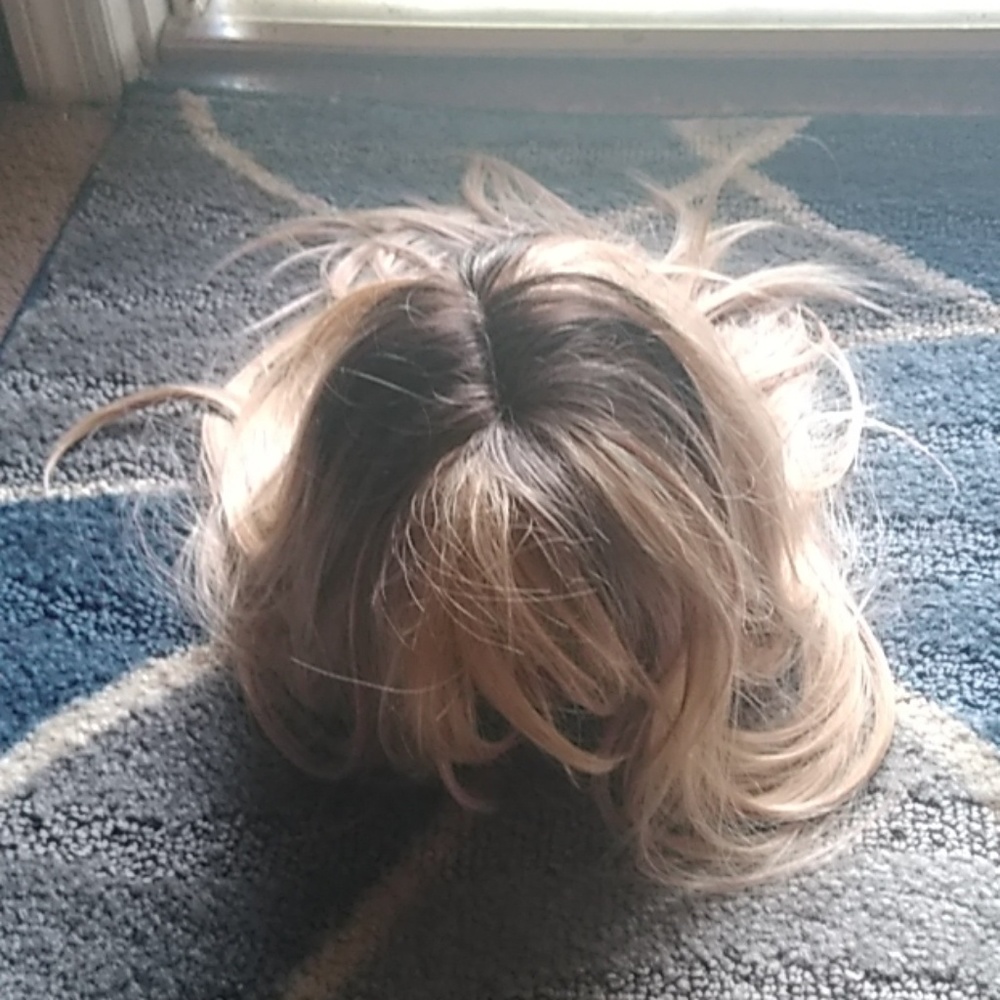 Blonde wig!